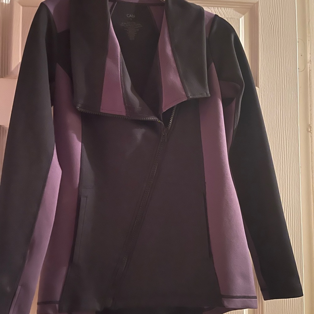 CAbi zippered jacket-Ponti (Stretchy) fabric Style #989 in black with gray sides